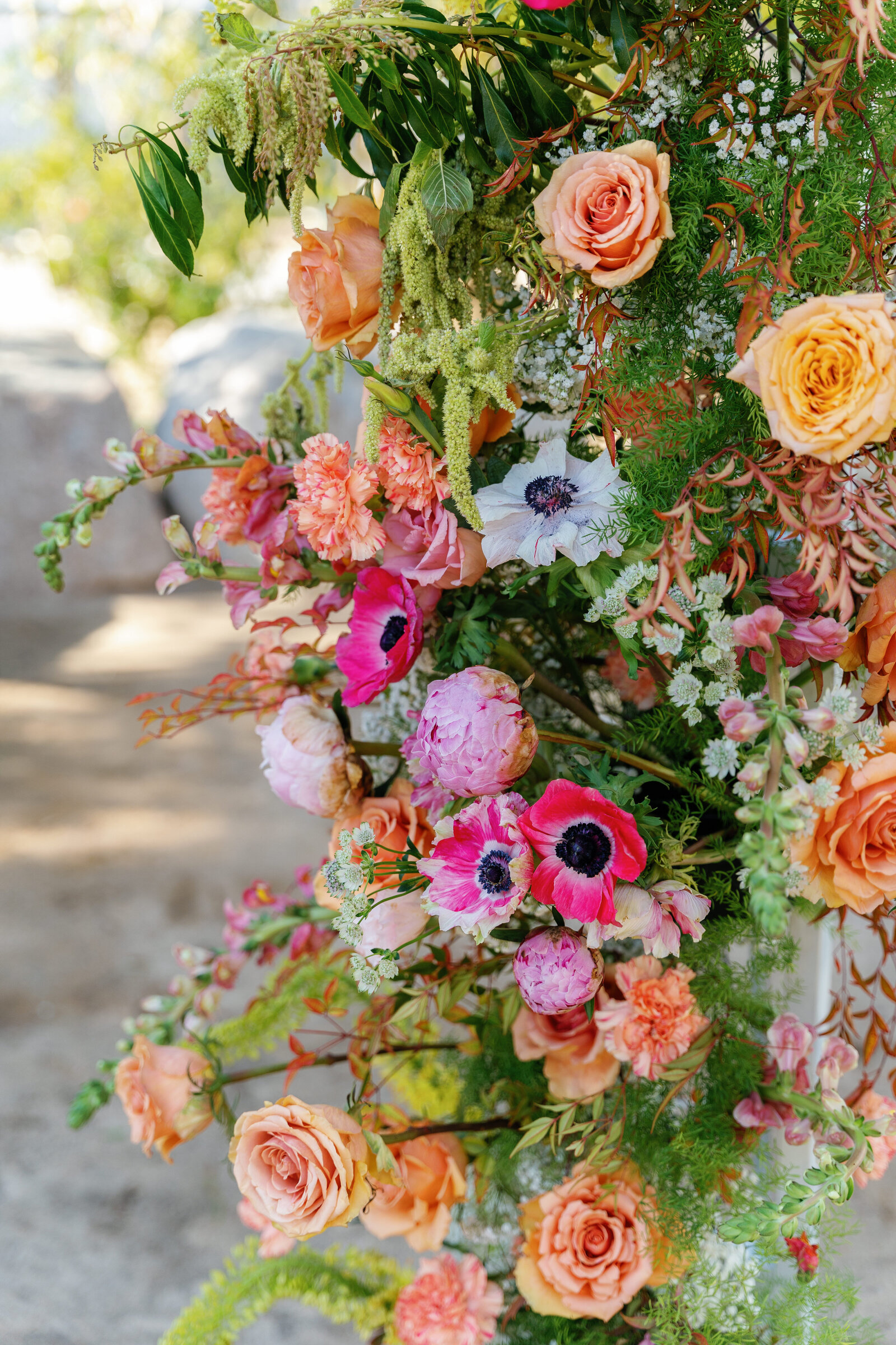 Color-forward wedding florals by Leta Verbena